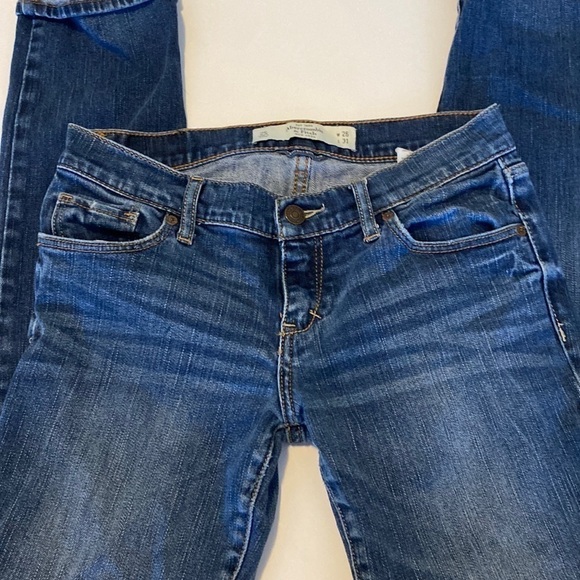 Abercrombie and Fitch stretch straight legs 26/31 - Picture 1 of 9